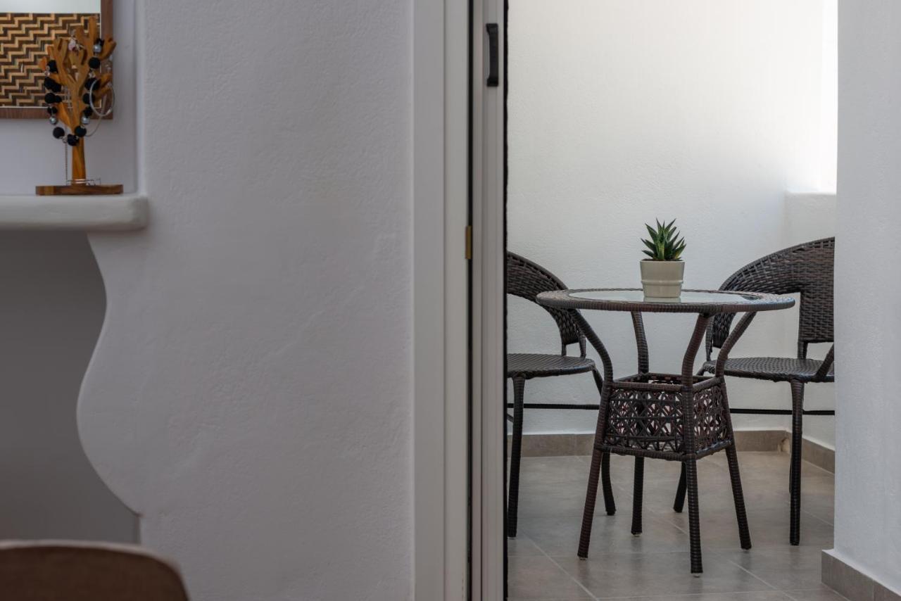 Holiday Home Triovasalos Milos 外观 照片