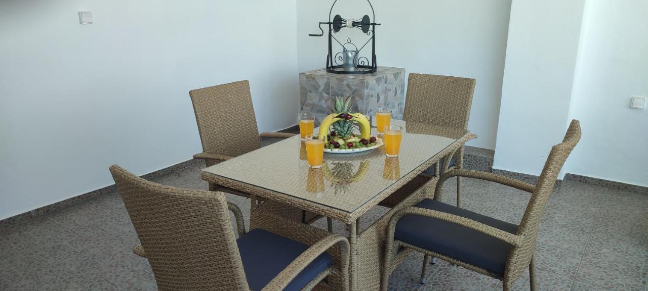 Holiday Home Triovasalos Milos 外观 照片